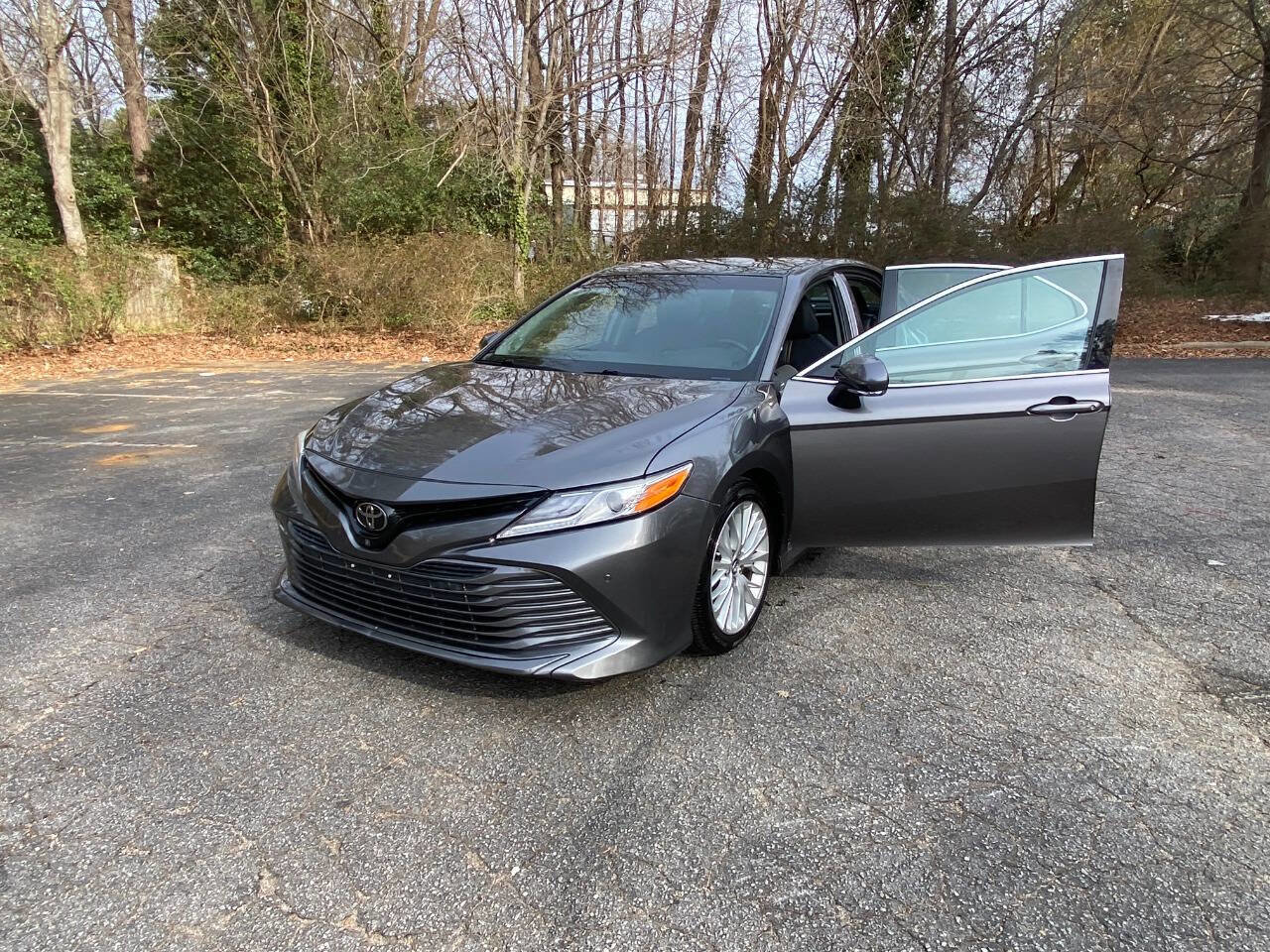 Used 2018 Toyota Camry XLE w/ Driver Assist Package FWD image 54