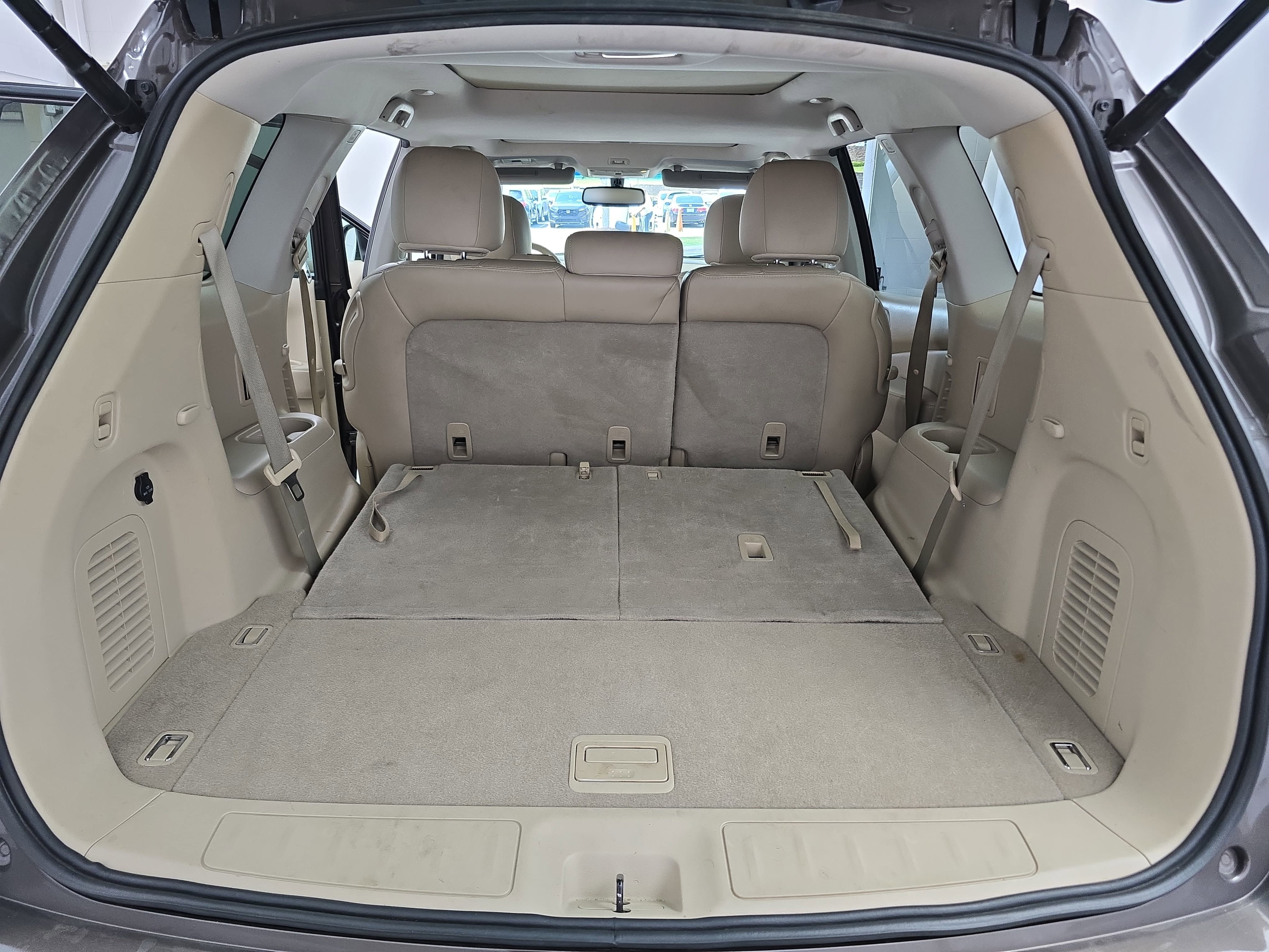 Used 2015 Nissan Pathfinder Platinum image 13