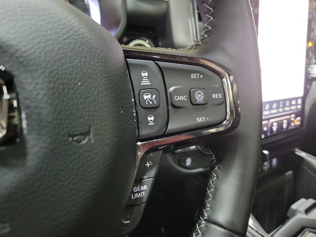 Used 2026 RAM 1500 Limited AWD/4WD image 17