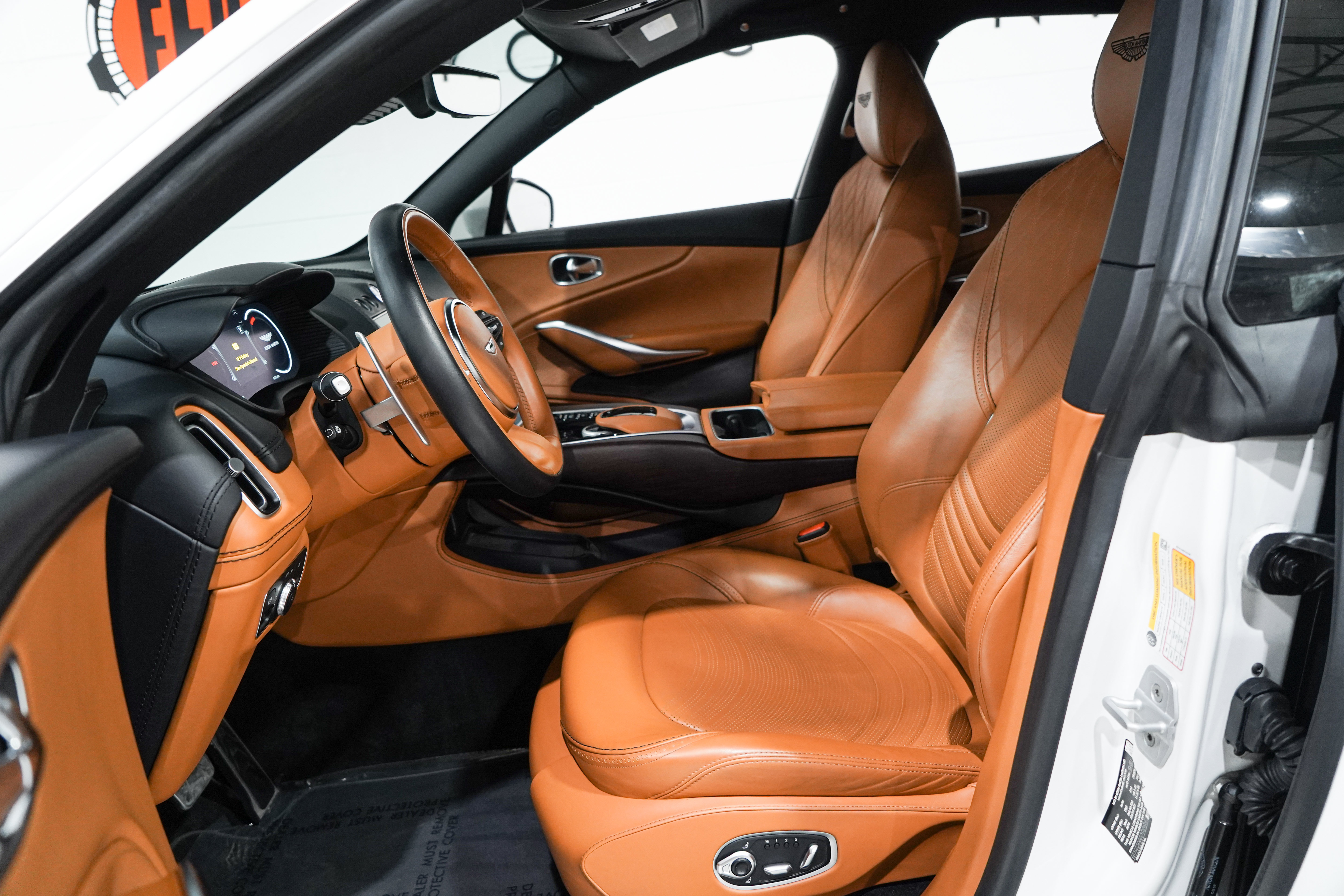 Used 2022 Aston Martin DBX AWD/4WD image 8