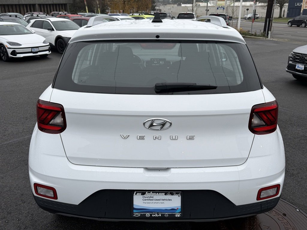 Certified 2022 Hyundai Venue SEL image 4