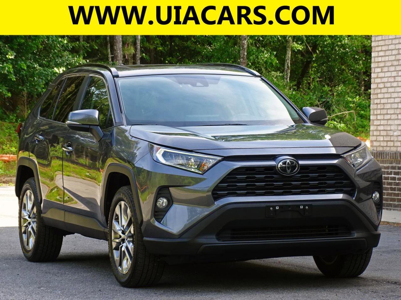 Used 2019 Toyota RAV4 XLE Premium w/ Cold Weather Package AWD/4WD image 4