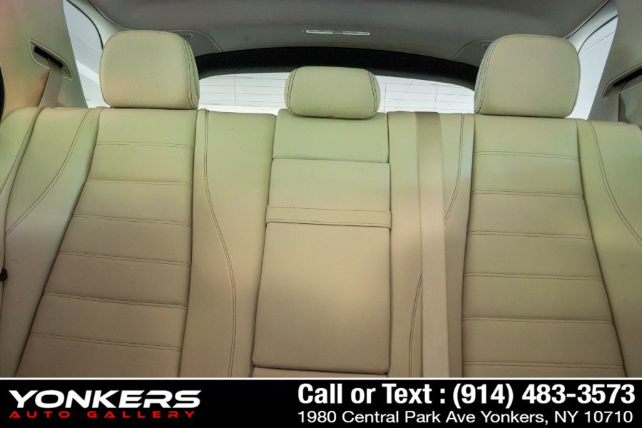 Used 2022 Mercedes-Benz GLE 350 4MATIC w/ Premium Package image 23