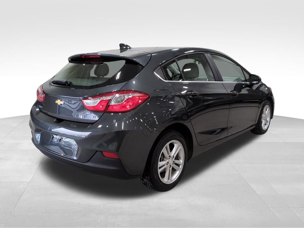 Used 2018 Chevrolet Cruze LT w/ Convenience Package image 16