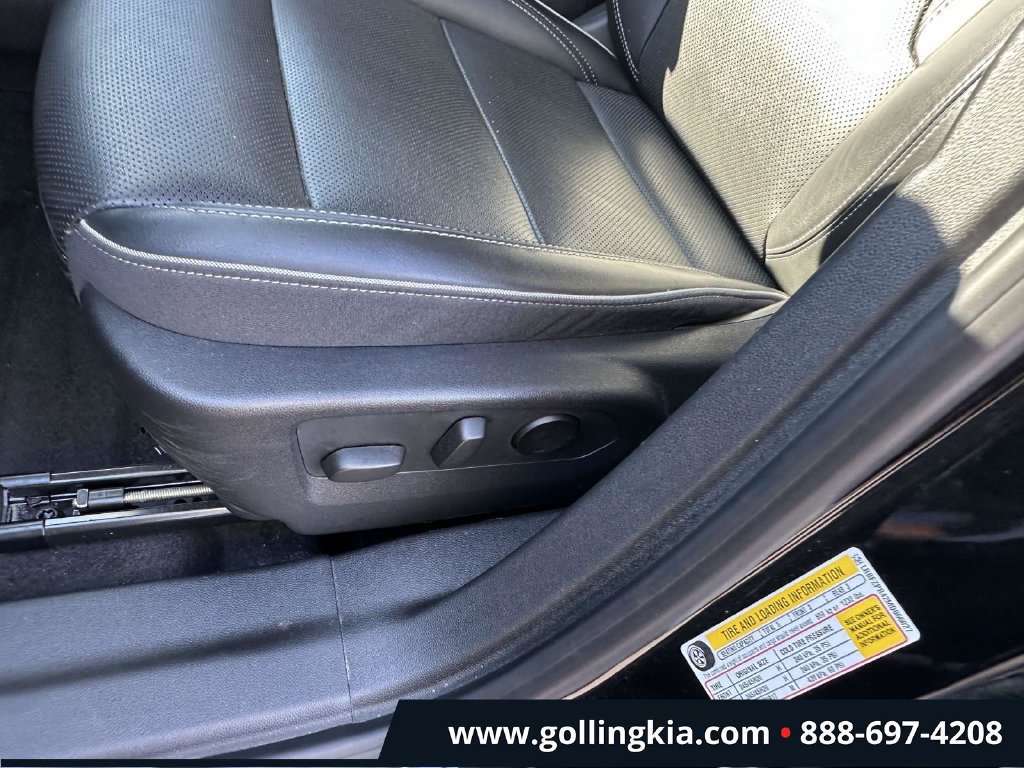 Used 2021 Buick Envision Essence w/ Technology Package I AWD/4WD image 18