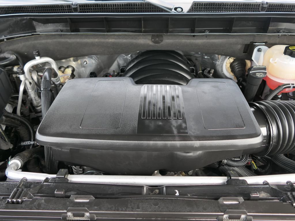 Used 2025 GMC Yukon XL Denali RWD image 27