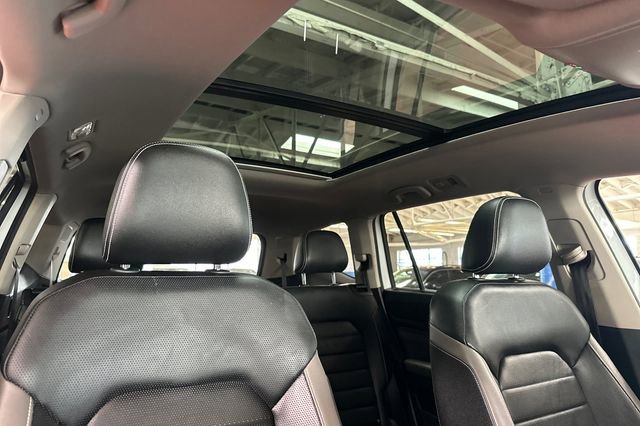 Certified 2023 Volkswagen Atlas SEL Premium image 22