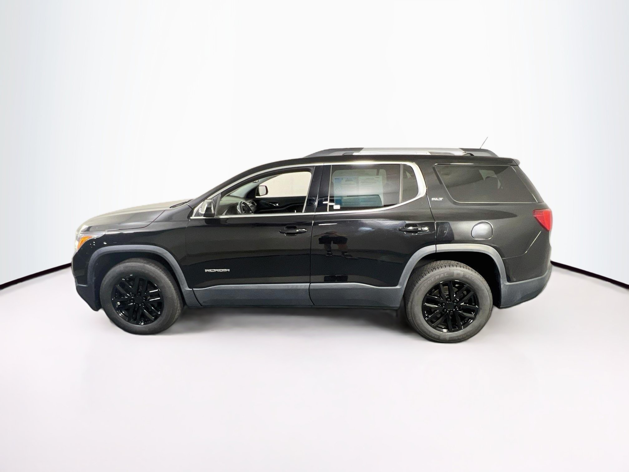 Used 2019 GMC Acadia SLT w/ LPO, Floor Liner Package AWD/4WD image 8