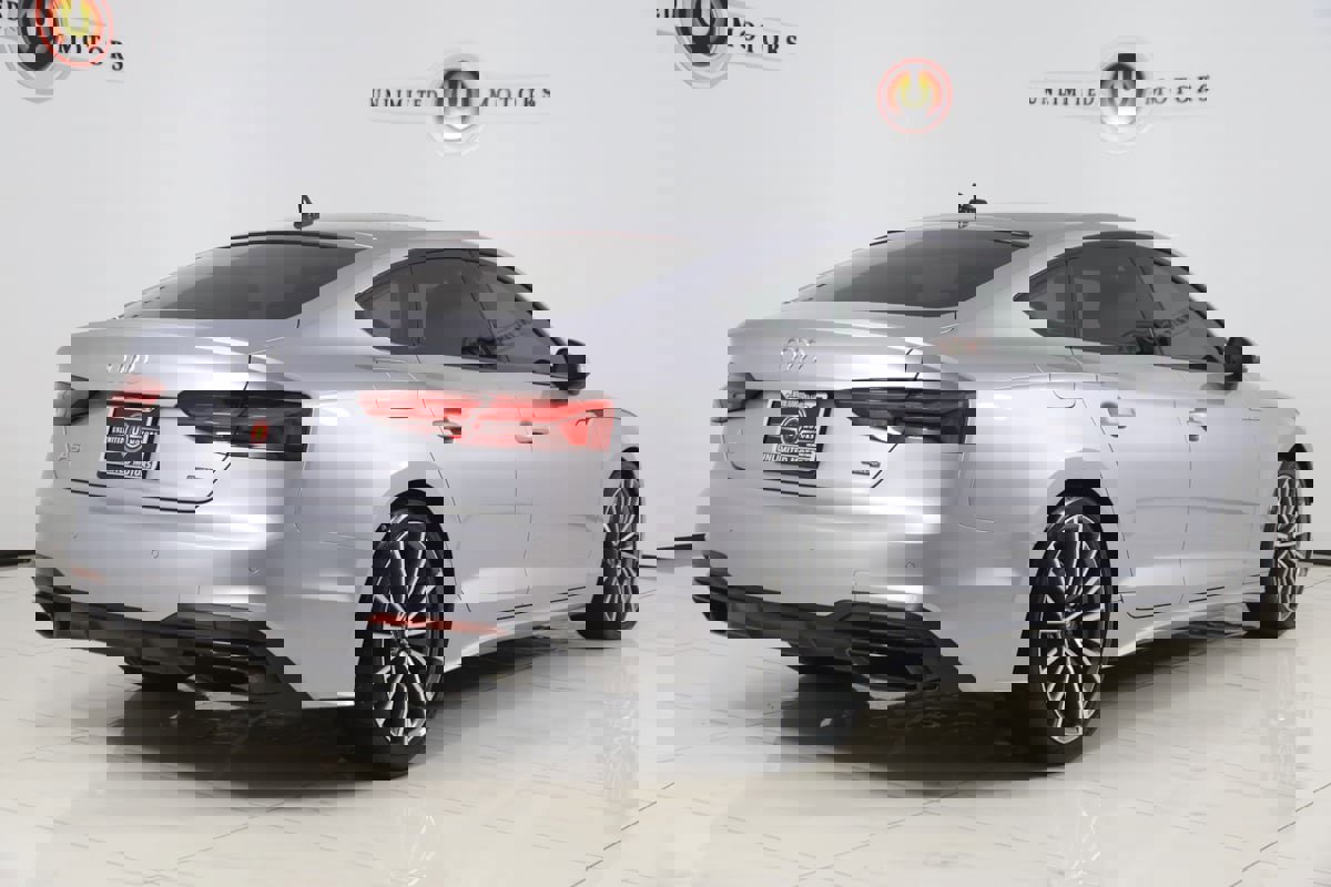 Used 2022 Audi A5 2.0T Premium Plus image 3