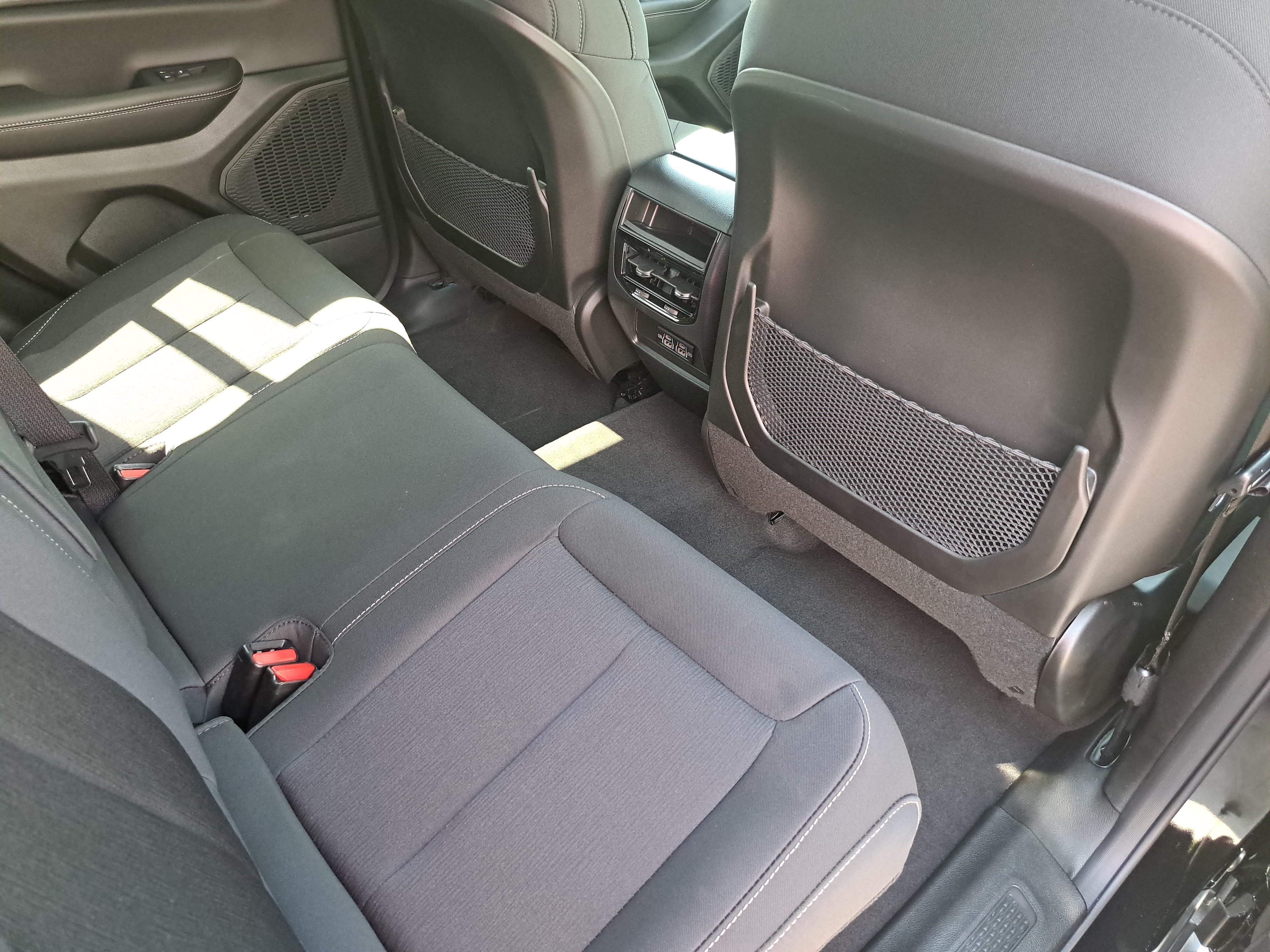 New 2026 Jeep Grand Cherokee Laredo AWD/4WD image 11