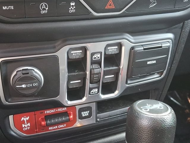 Used 2018 Jeep Wrangler Unlimited Rubicon AWD/4WD image 28