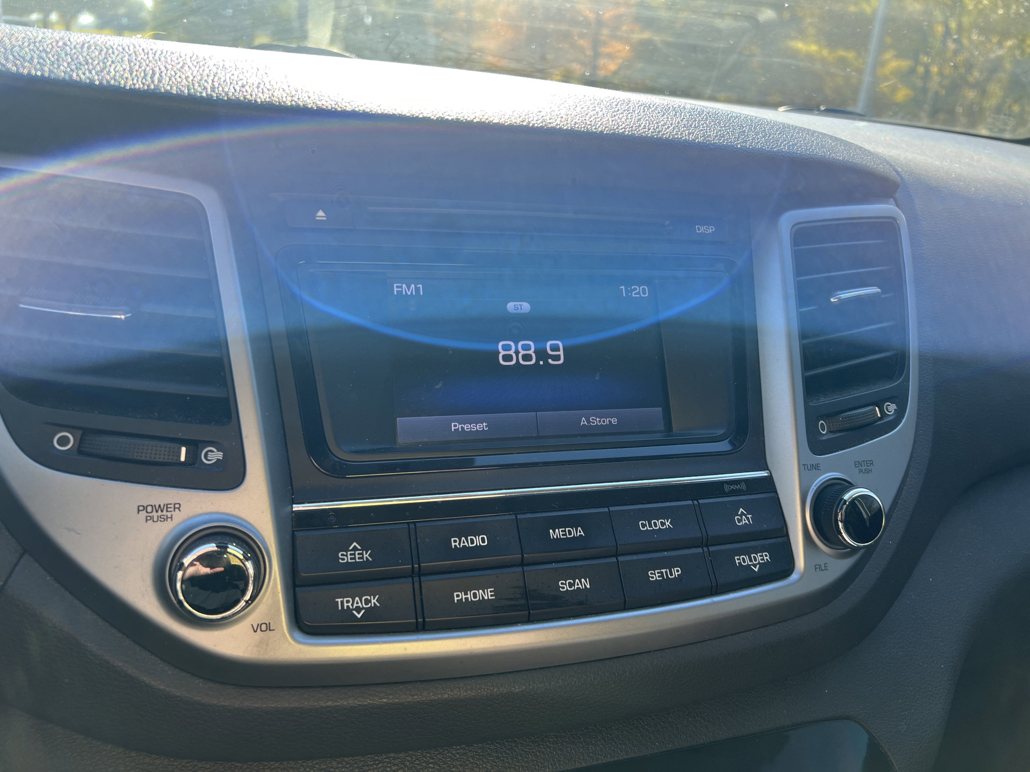 Used 2017 Hyundai Tucson SE image 22