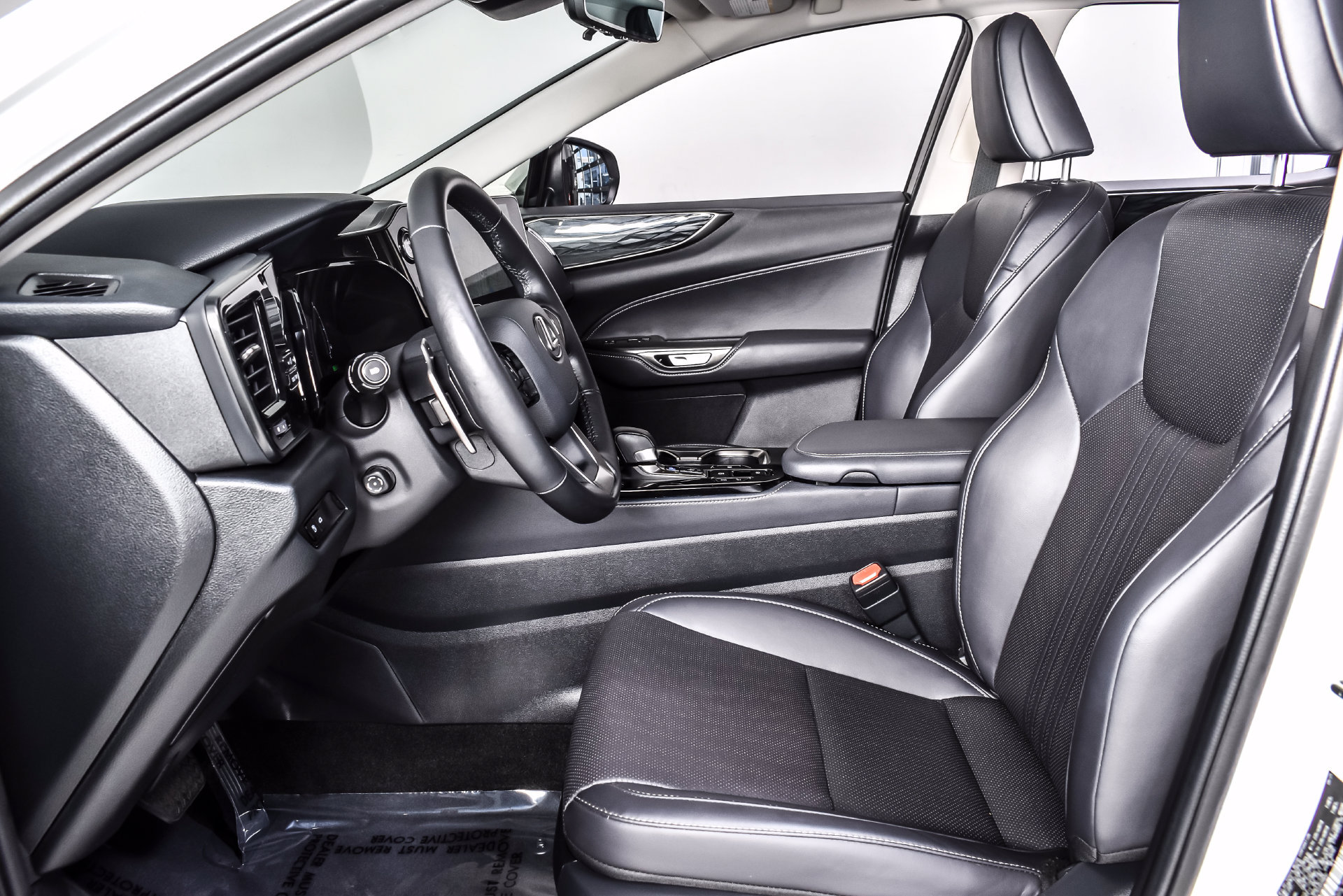 Used 2025 Lexus NX 350h AWD w/ Accessory Package (2T) image 13