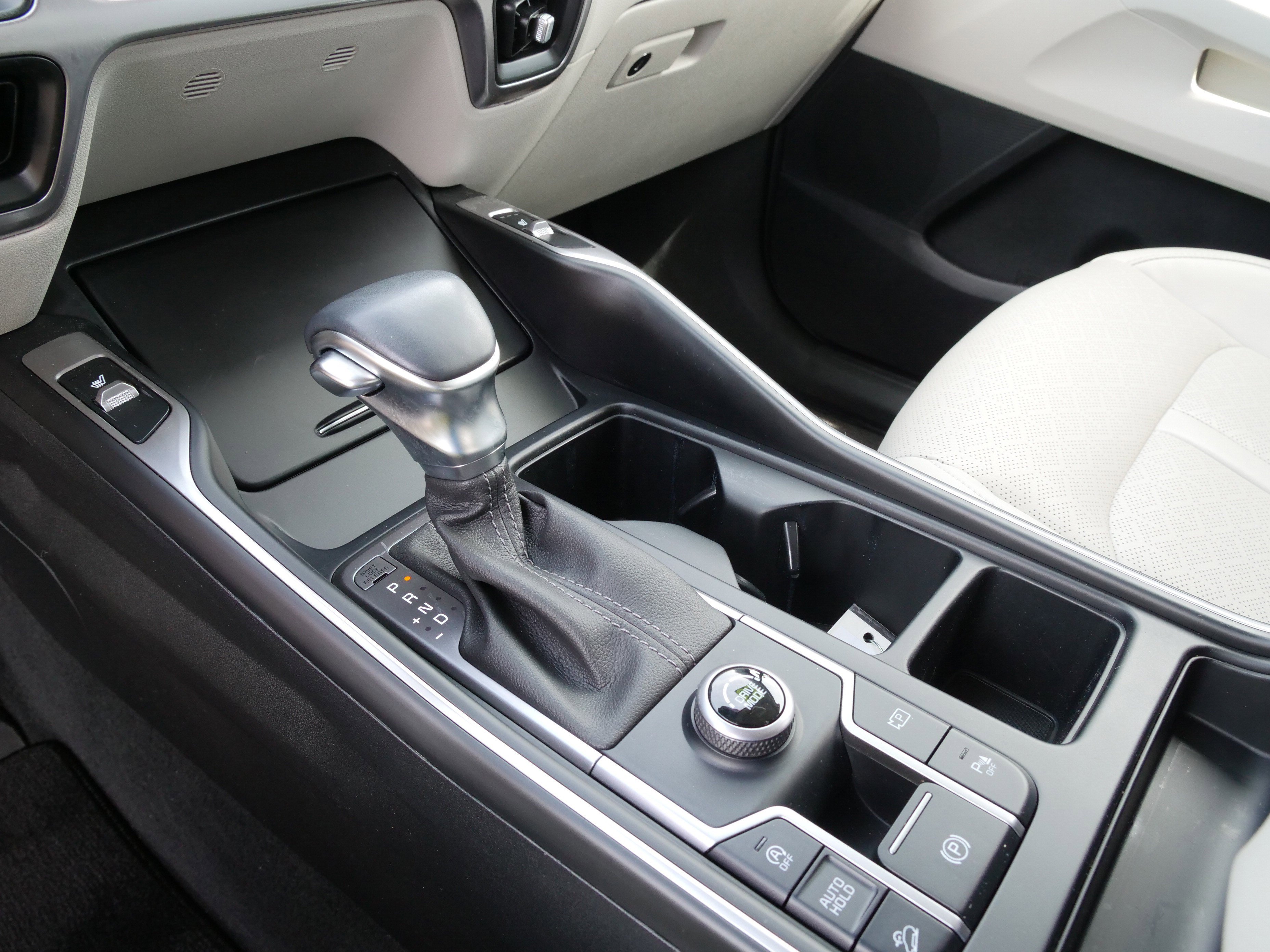 Certified 2023 Kia Sorento EX w/ Panoramic Sunroof Package image 25