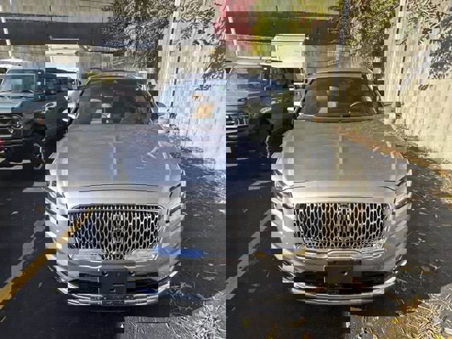 Used 2023 Lincoln Nautilus Black Label w/ Cargo Utility Package image 2