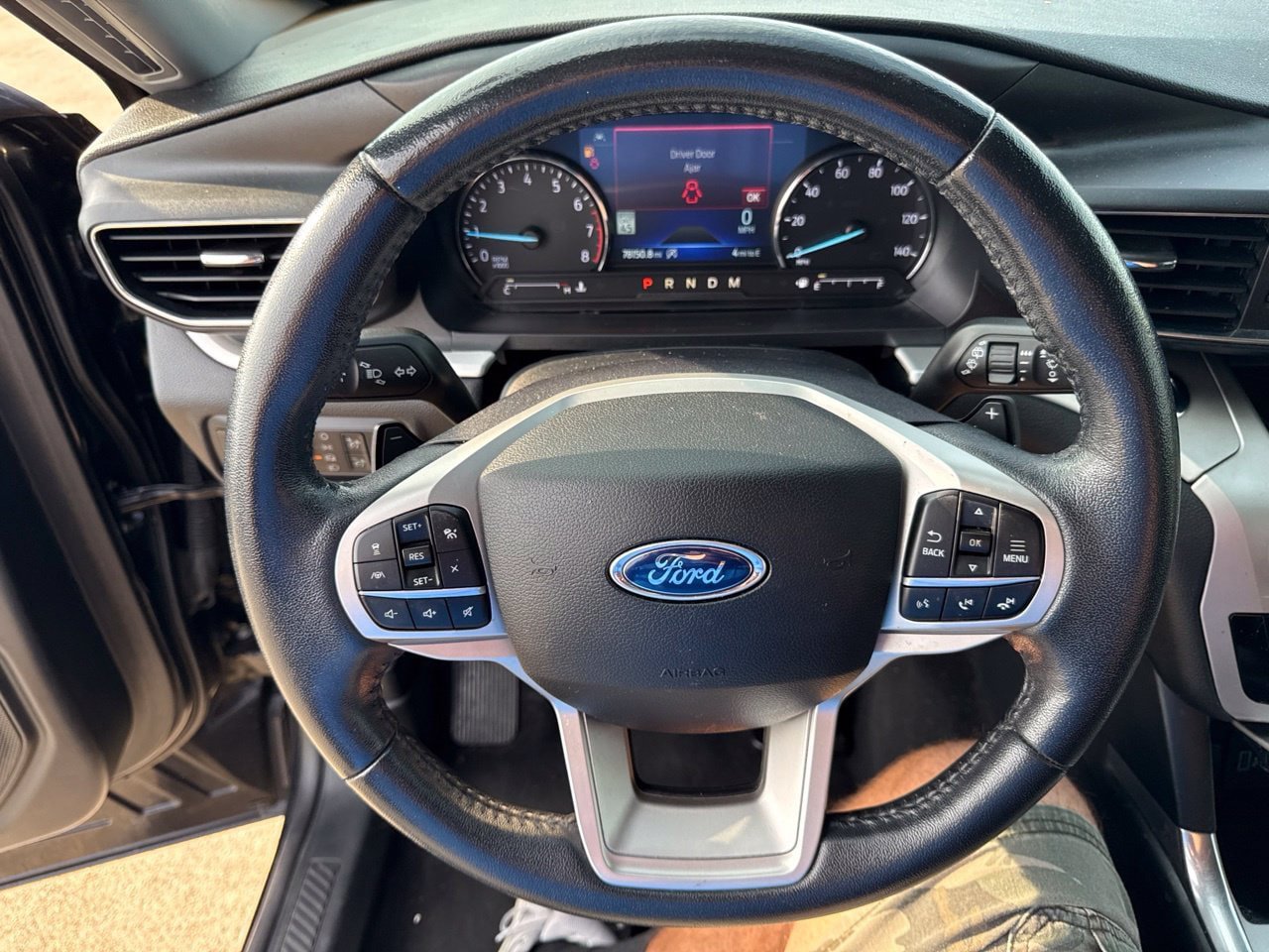 Used 2020 Ford Explorer XLT w/ Equipment Group 202A RWD image 22