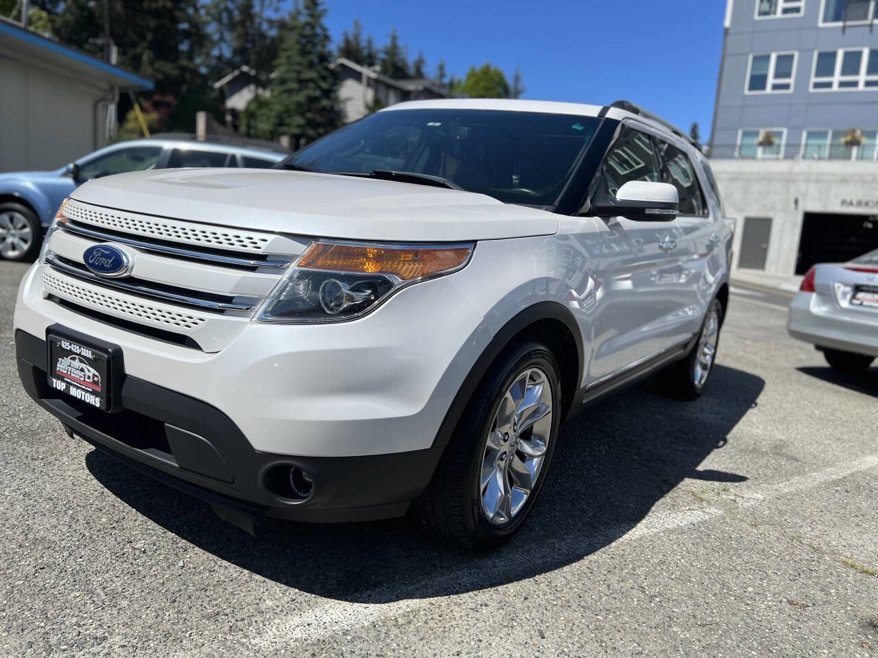 Used 2015 Ford Explorer Limited w/ Equipment Group 301A image 8