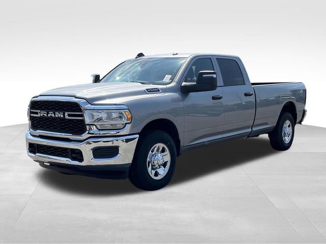 Used 2024 RAM 2500 Tradesman w/ Chrome Appearance Group image 4