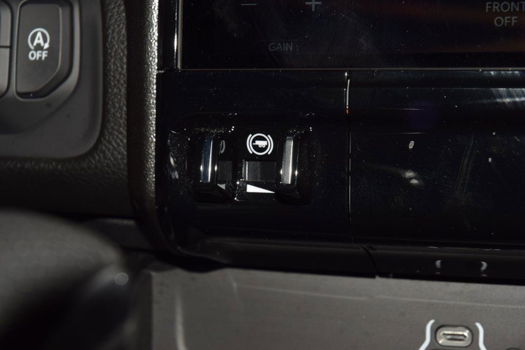 Used 2026 RAM 1500 Rebel w/ G/T Package image 38