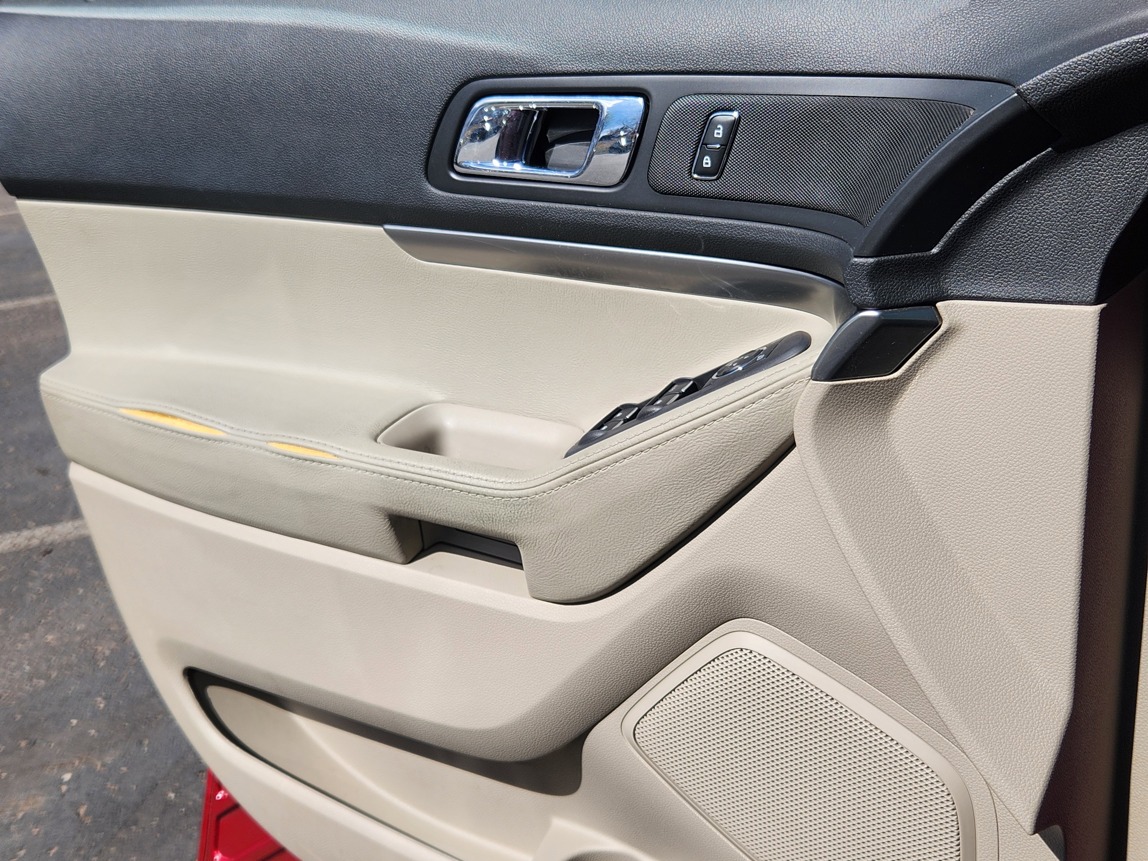 Used 2014 Ford Explorer 4WD image 12