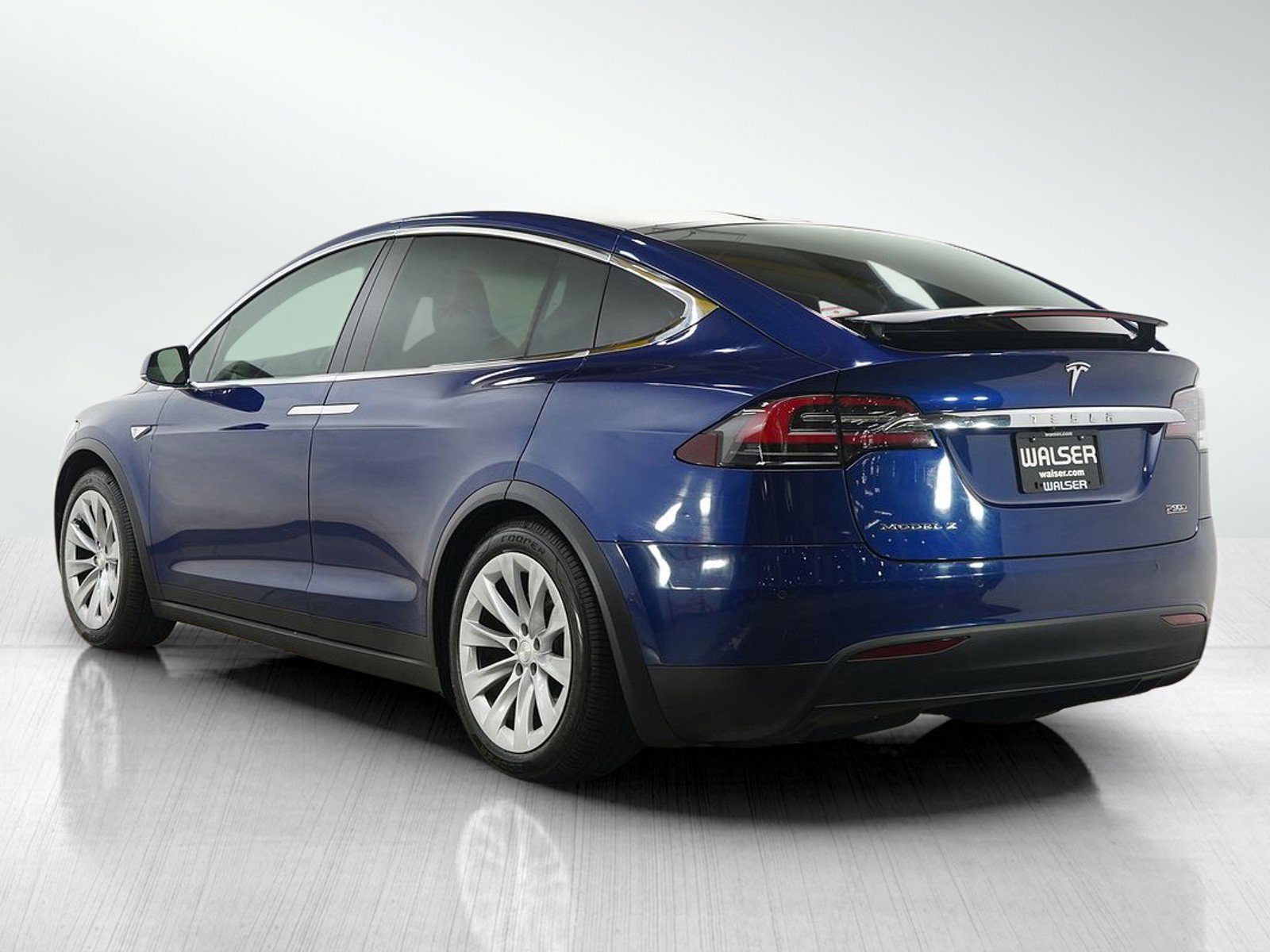 Used 2016 Tesla Model X Performance image 4