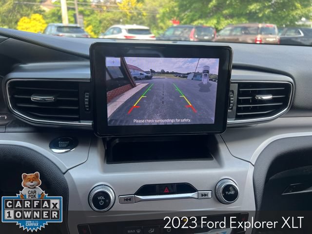 Used 2023 Ford Explorer XLT w/ Equipment Group 202A AWD/4WD image 16