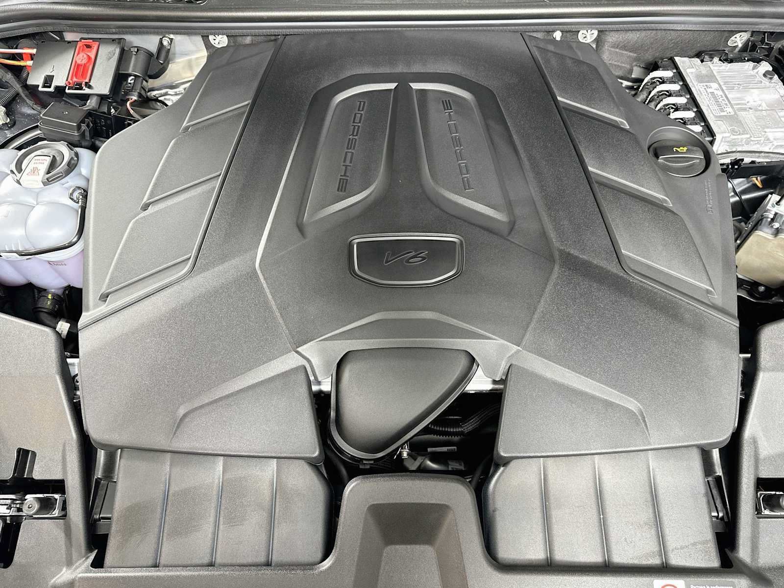 New 2026 Porsche Cayenne AWD/4WD image 30