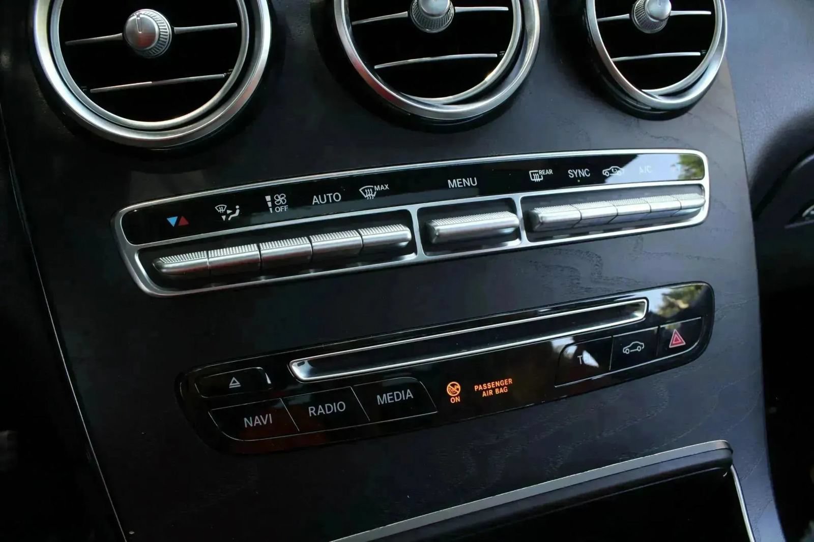 Used 2019 Mercedes-Benz GLC 43 AMG 4MATIC image 43