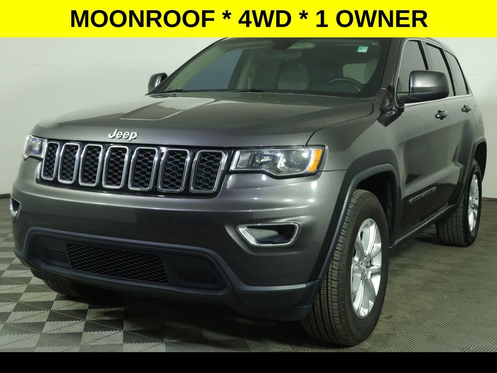 Used 2021 Jeep Grand Cherokee Laredo image 1