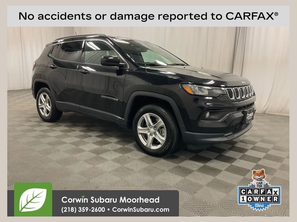 Used 2024 Jeep Compass Latitude image 1