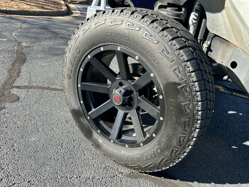 Used 2016 Jeep Wrangler Unlimited Sahara w/ Connectivity Group image 10