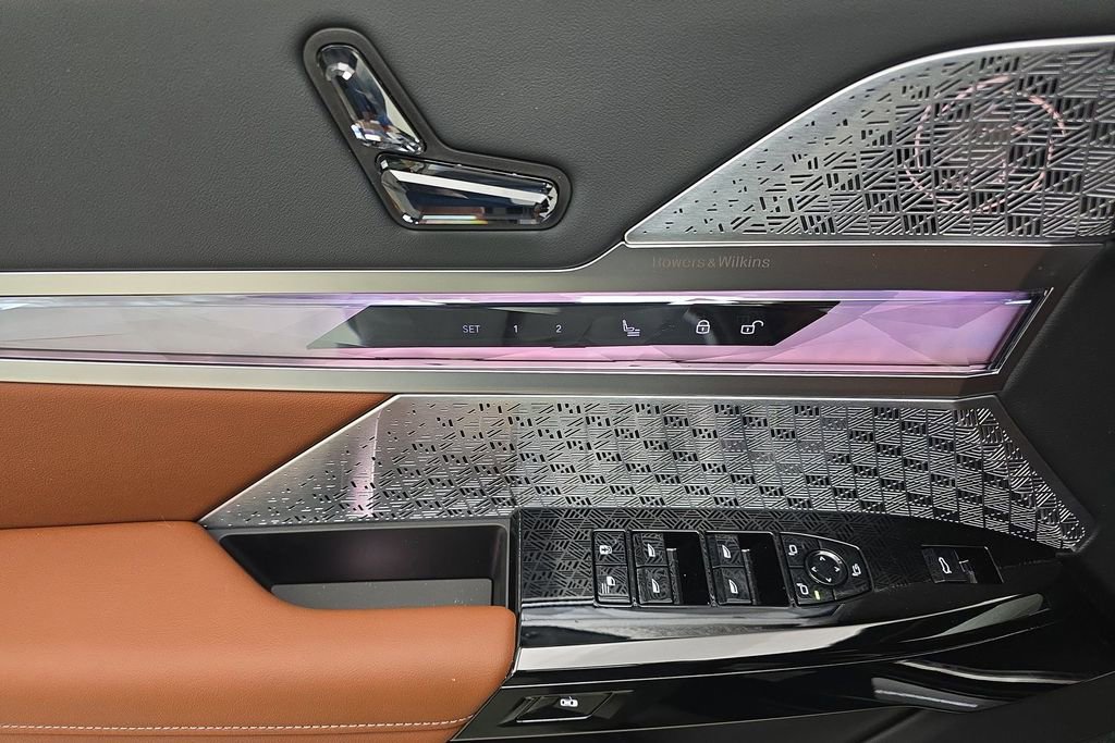 New 2026 BMW i7 xDrive60 w/ Executive Package image 14