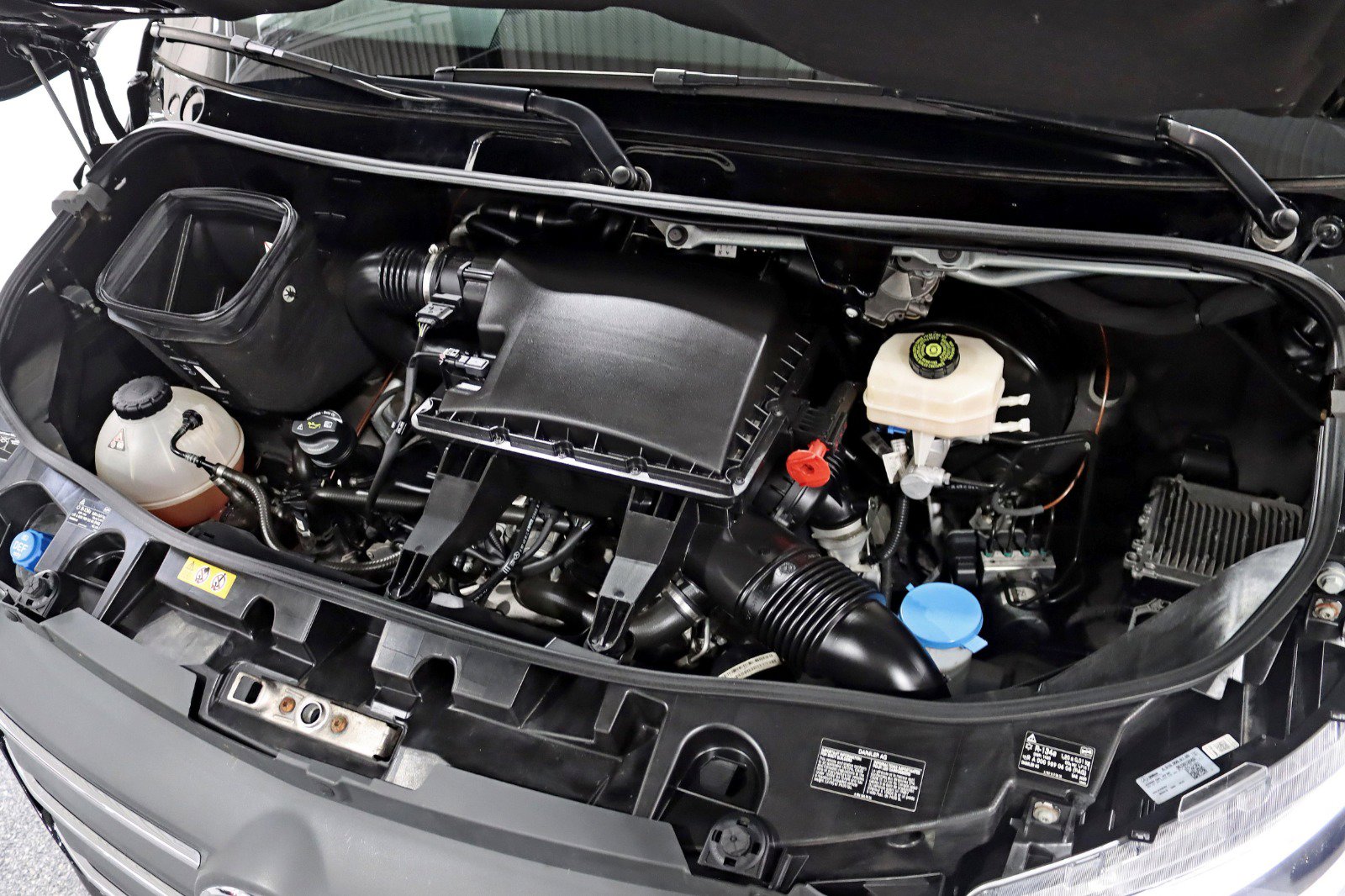 Used 2019 Mercedes-Benz Sprinter 170 image 40