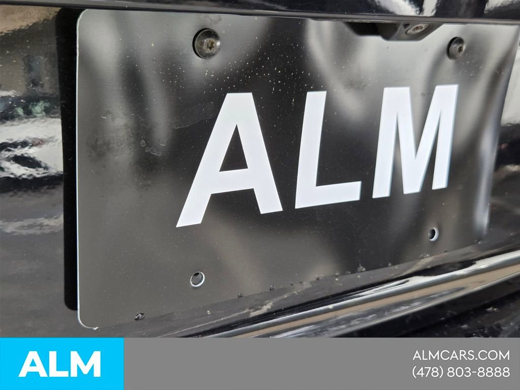 Used 2021 Volkswagen Tiguan SE image 11