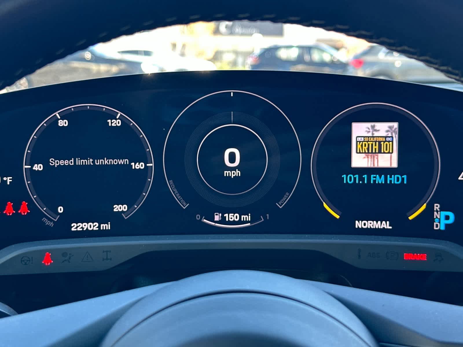 Certified 2022 Porsche Taycan 4S image 29