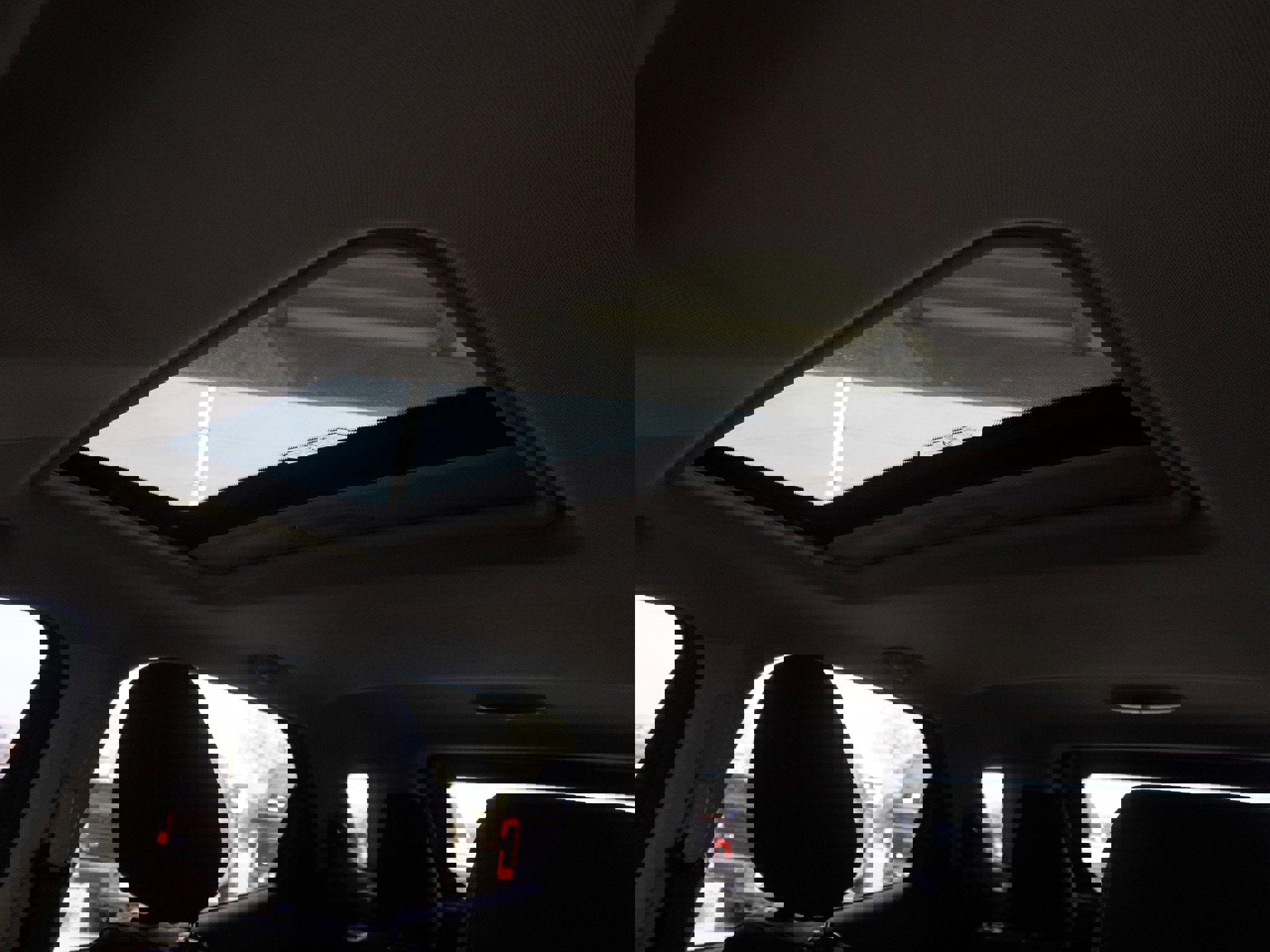 Used 2022 Ford EcoSport SE w/ SE Convenience Package image 35