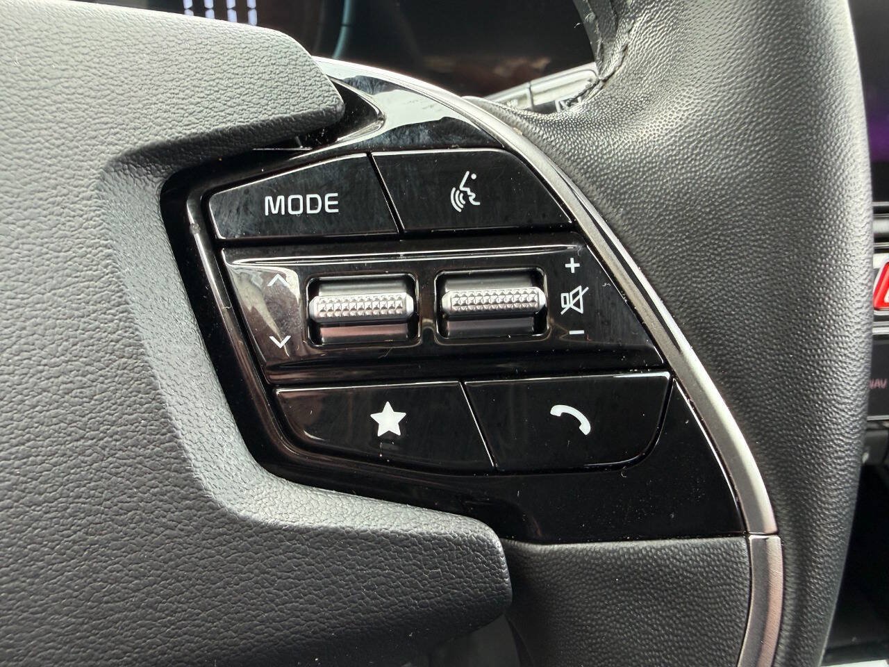 Used 2024 Kia Niro EX FWD image 33