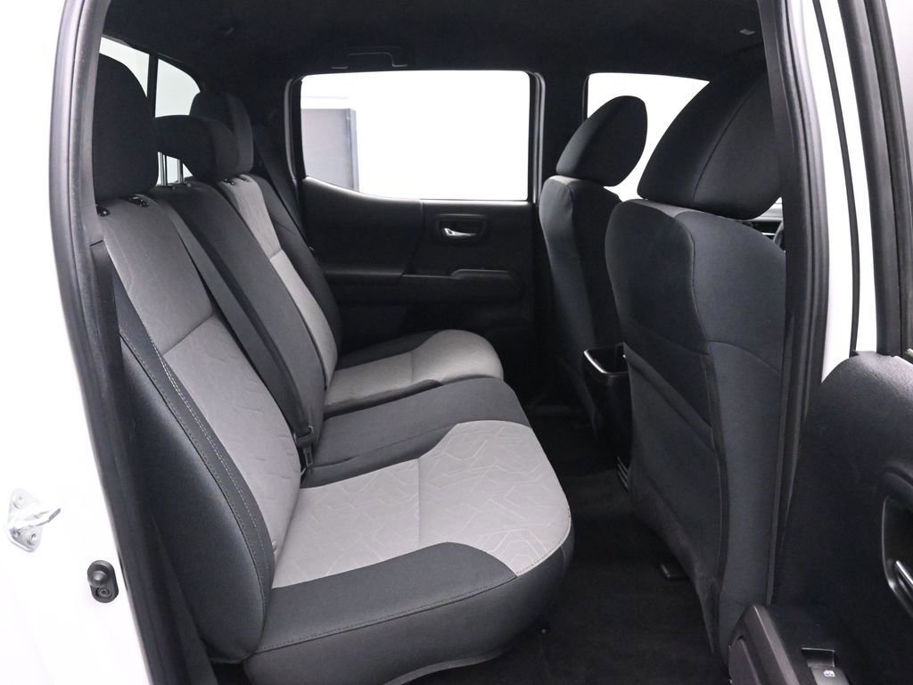 Used 2023 Toyota Tacoma TRD Off-Road w/ Technology Package image 17