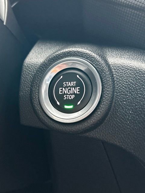 Used 2021 Chevrolet TrailBlazer LT w/ Convenience Package AWD/4WD image 39