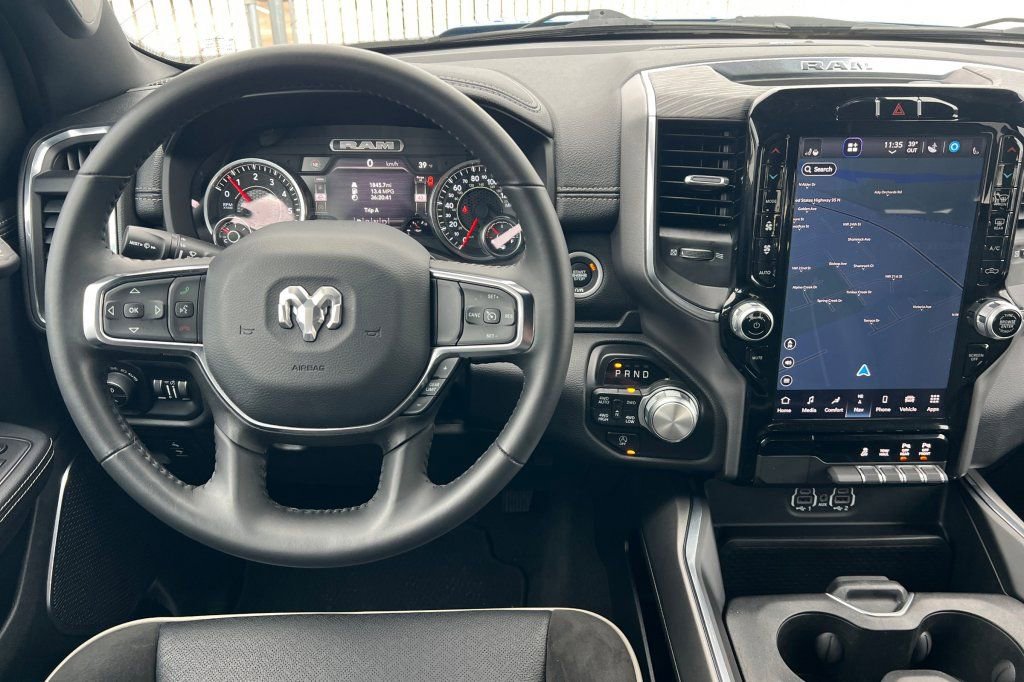 Used 2024 RAM 1500 Laramie image 11