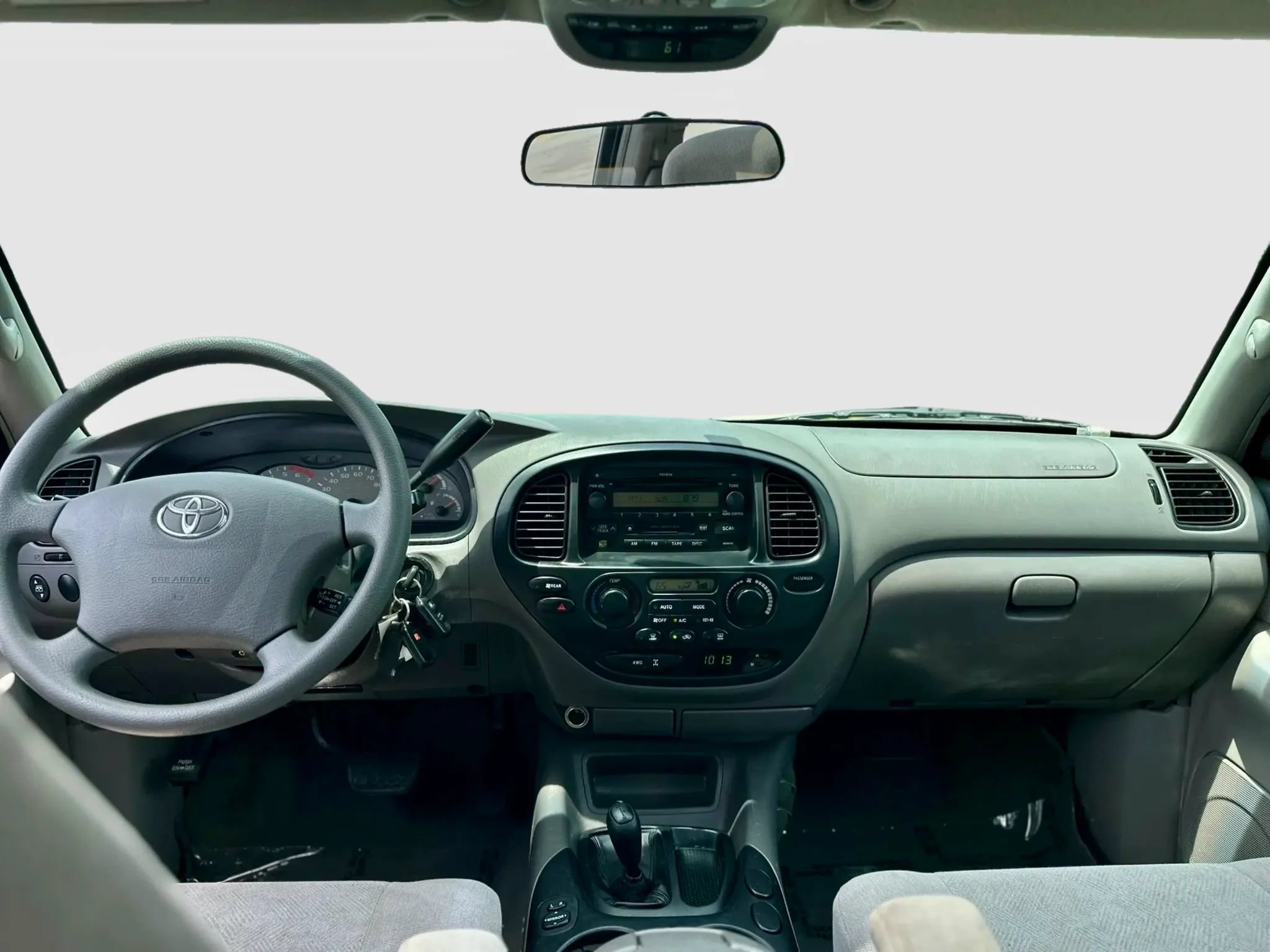 Used 2003 Toyota Sequoia SR5 AWD/4WD image 29