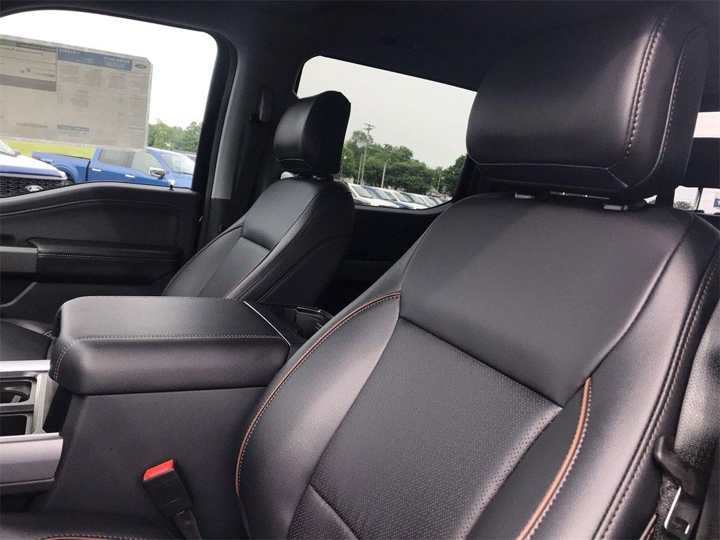 New 2025 Ford F250 Lariat w/ Lariat Ultimate Package image 11