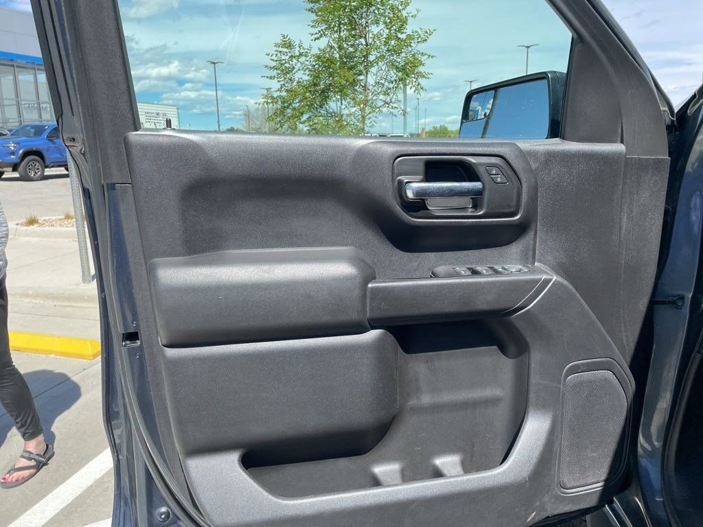 Used 2019 Chevrolet Silverado 1500 Custom Trail Boss w/ Custom Convenience Package image 10