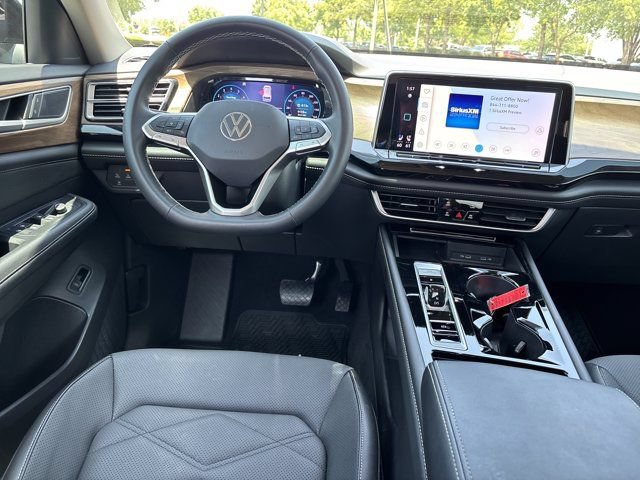 Used 2024 Volkswagen Atlas SE FWD image 18