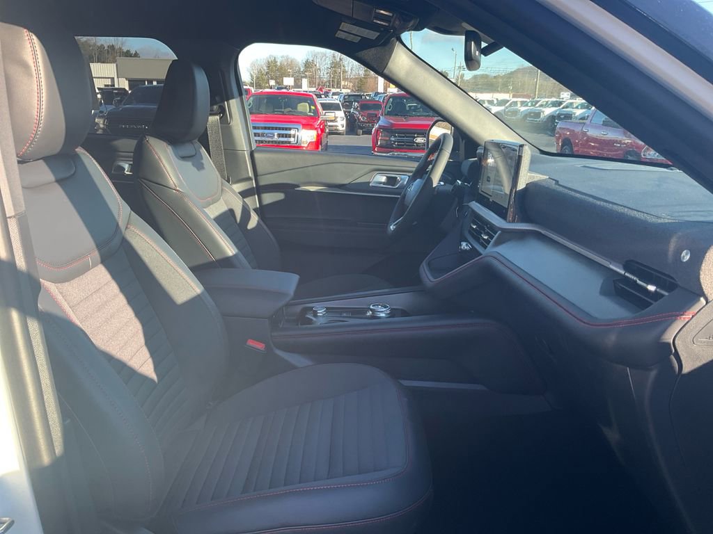 New 2026 Ford Explorer ST-Line w/ ST-Line Street Pack image 12