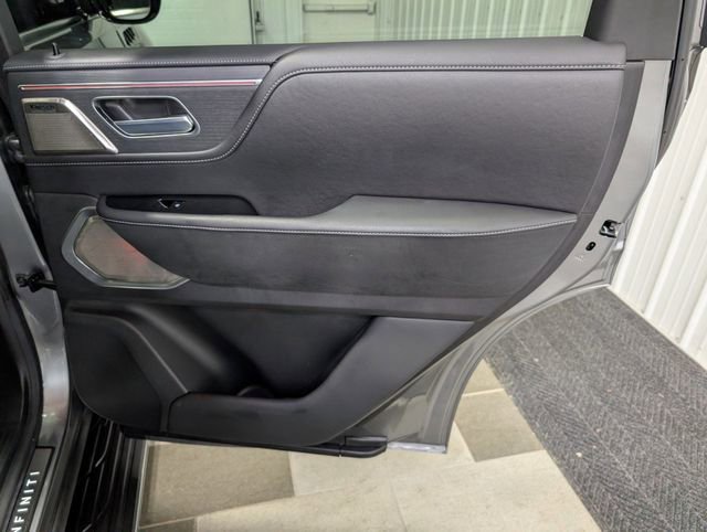 Used 2025 INFINITI QX80 Sensory image 29