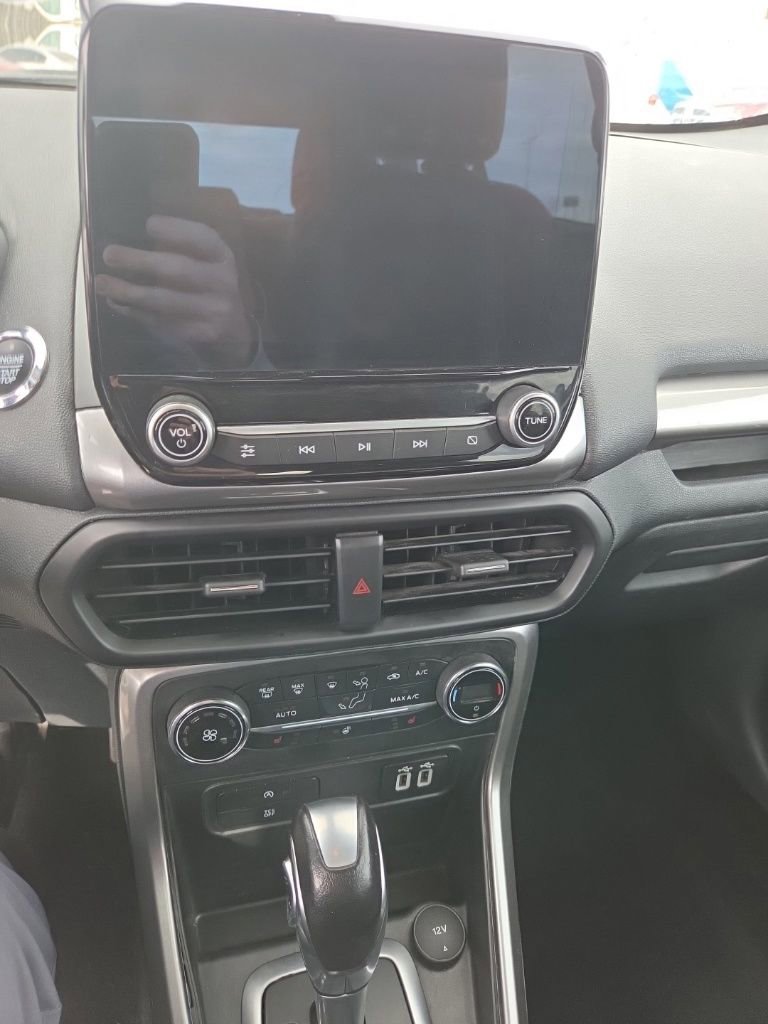 Used 2020 Ford EcoSport SES image 13