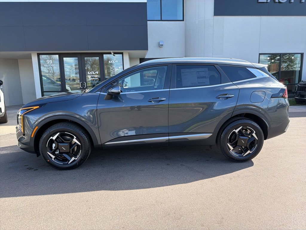New 2026 Kia Sportage EX image 2