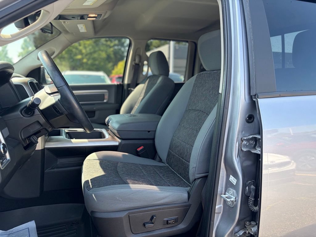Used 2019 RAM 1500 Big Horn AWD/4WD image 18