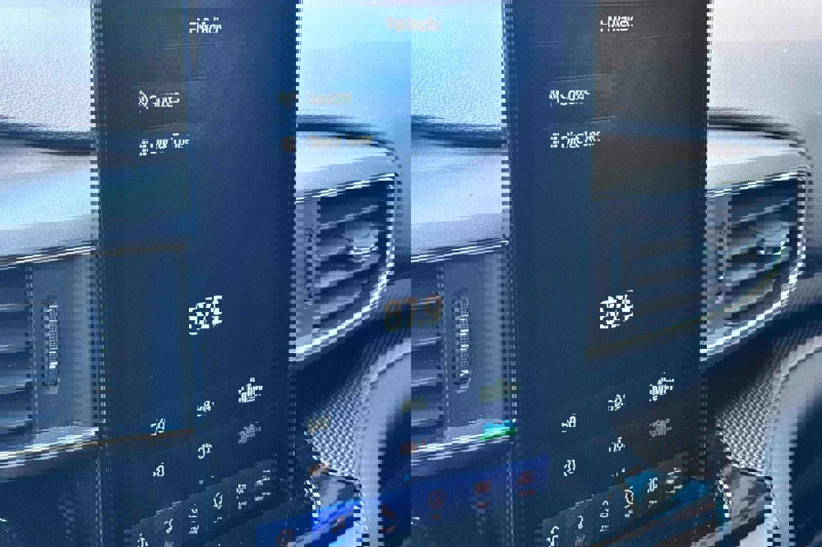 Certified 2023 Ford Explorer ST w/ Equipment Group 401A image 19